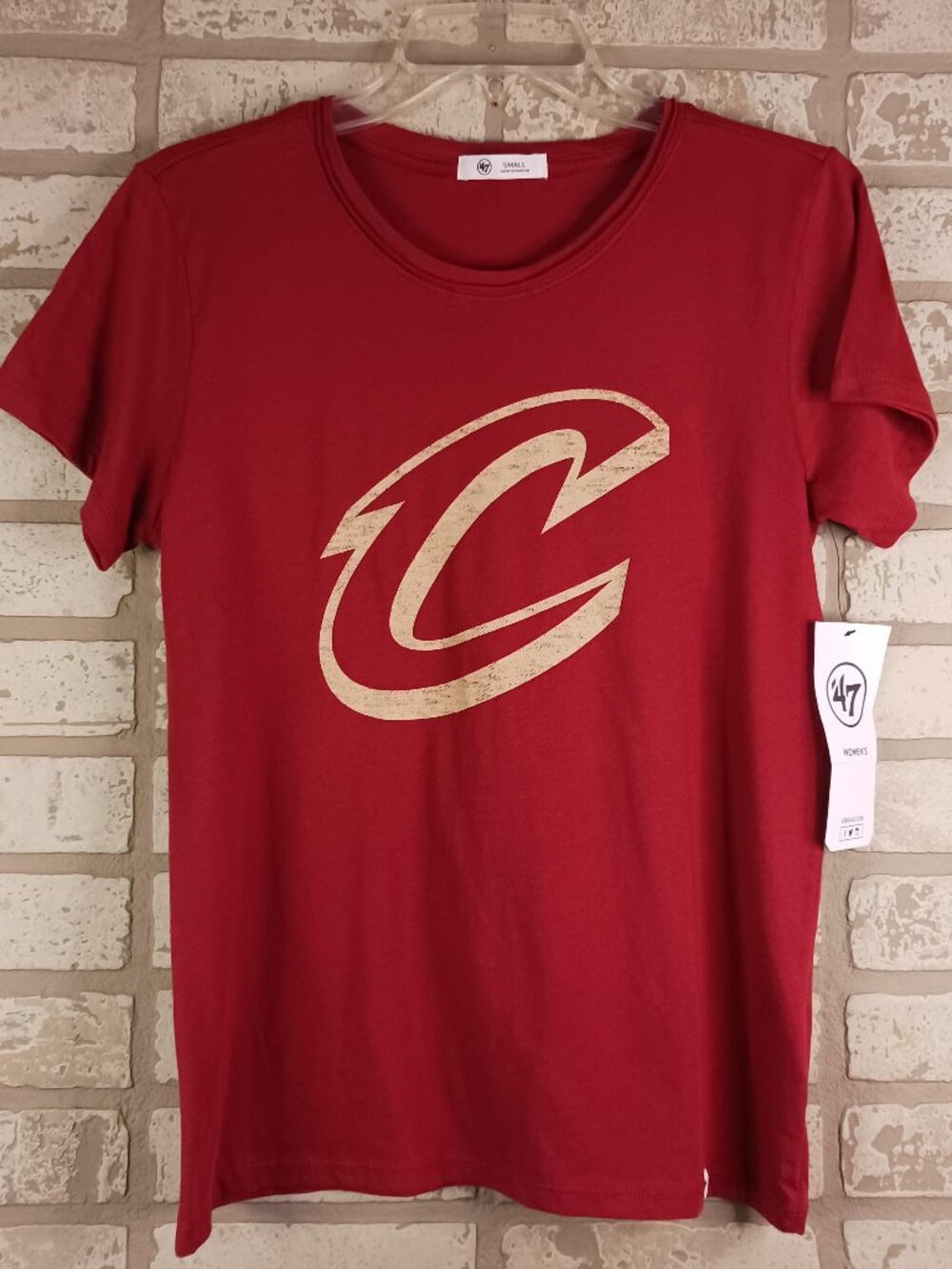 47 Cleveland Cavaliers Womens Size Small T Shirt Wine Gold Logo Short Sleeve NBA